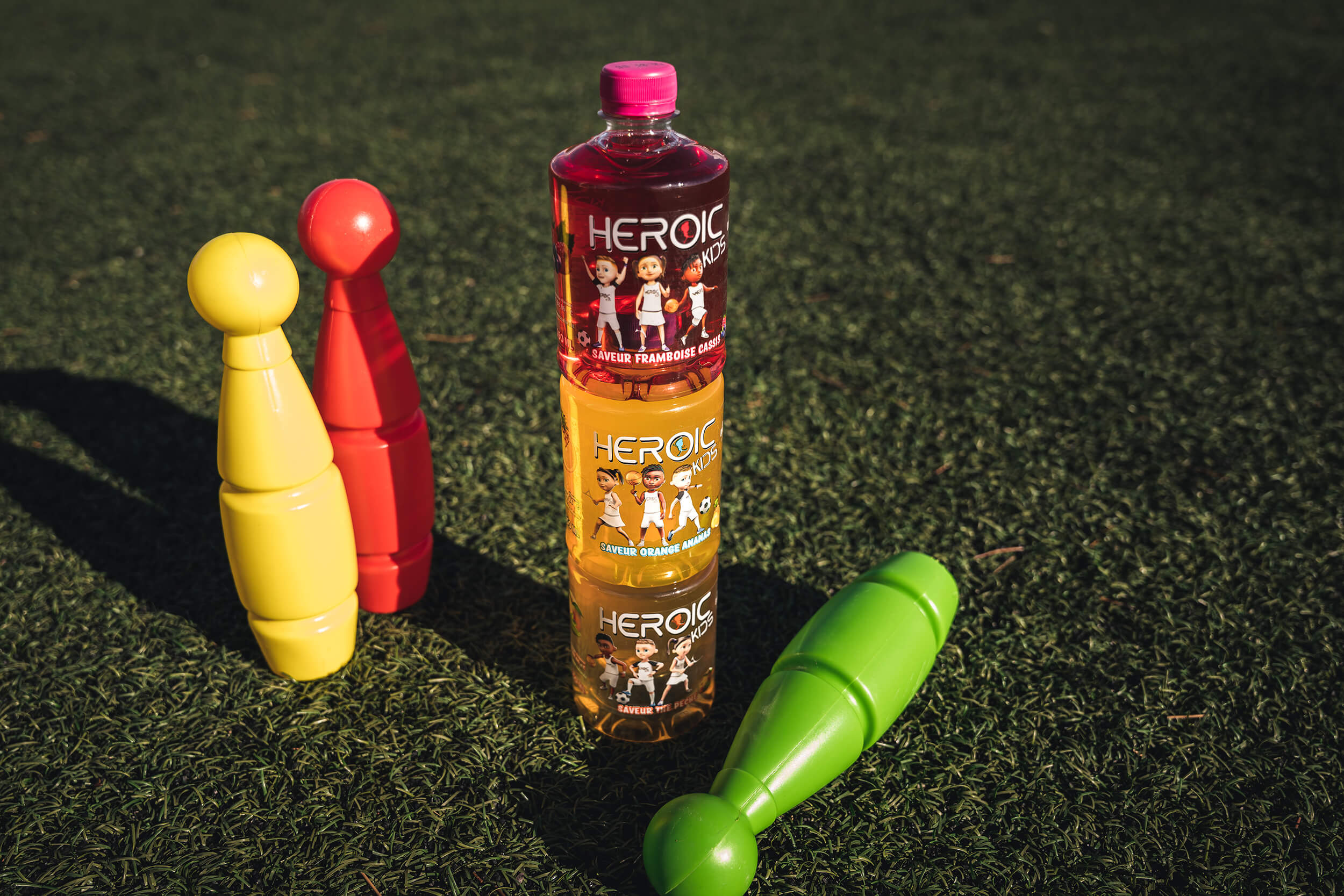 La gamme de boisson Heroic KIDS sont des boissons multivitaminés et aux arômes naturels. De quoi permettre à votre enfant de se développer dans ses activités physiques en toute sérénités